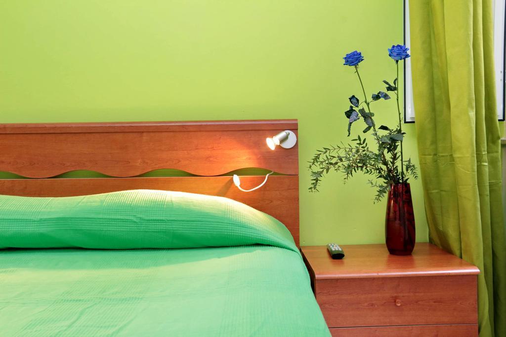 Lucky Home Rooms Roma Esterno foto