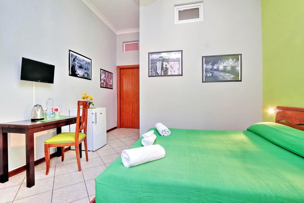 Lucky Home Rooms Roma Esterno foto