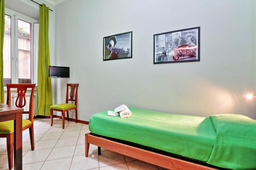 Lucky Home Rooms Roma Esterno foto