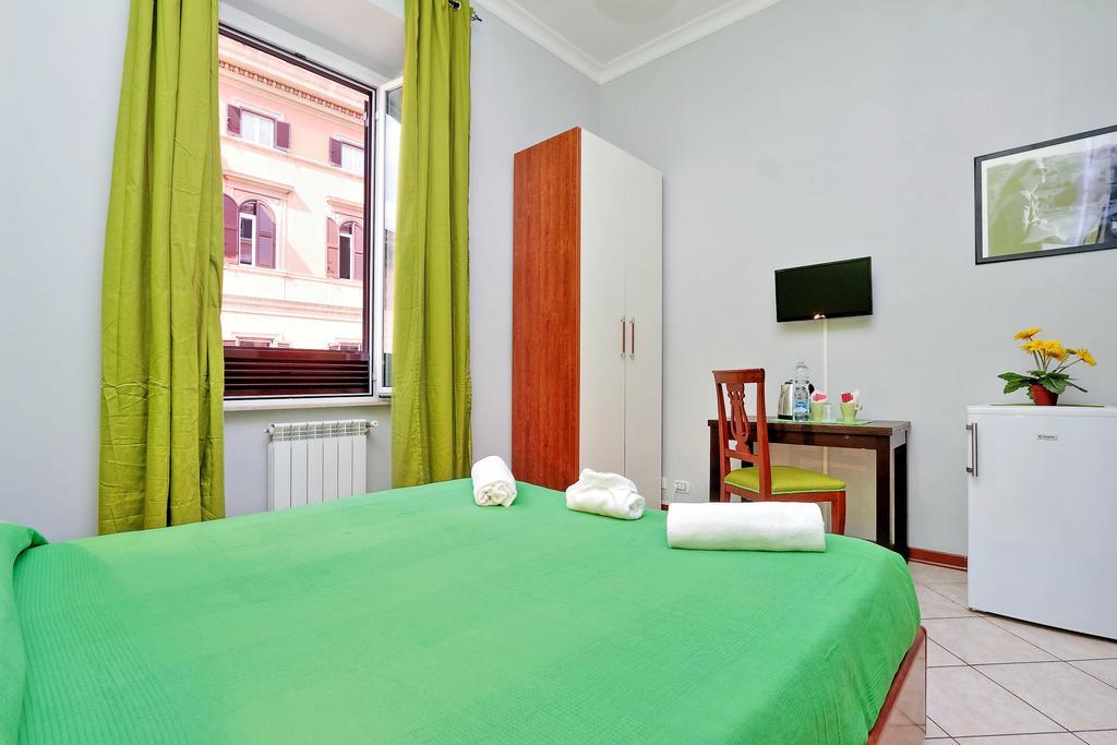 Lucky Home Rooms Roma Esterno foto