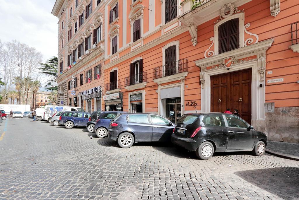 Lucky Home Rooms Roma Esterno foto